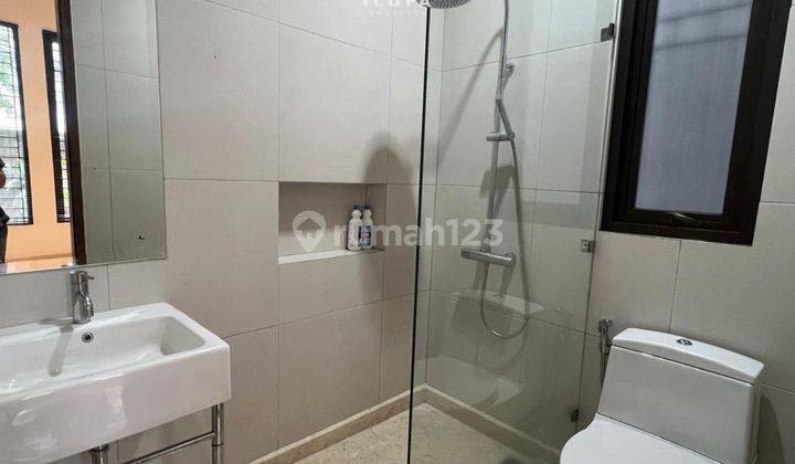 kamar mandi for rent apartemen setiabudi skygarden