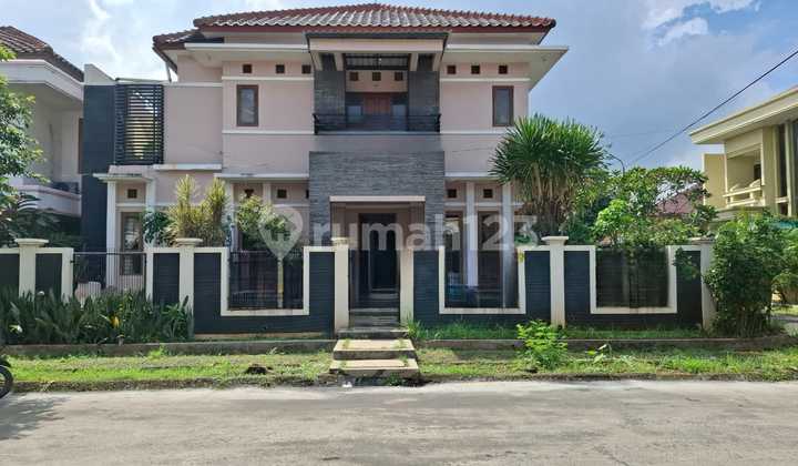 Disewakan Rumah Hook Bagus Siap Huni 2 Lantai Strategis Di Taman Modern Cakung Jakarta Timur 2