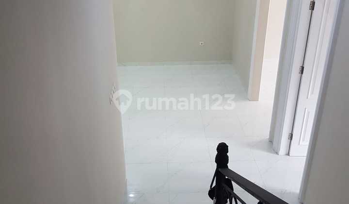 For Sale: Beautiful New Luxury House in Kav Al Duren Sawit, East Jakarta 2