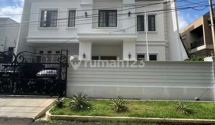For Sale Strategic Luxury House 240M Wide in Pulomas East Jakarta 1