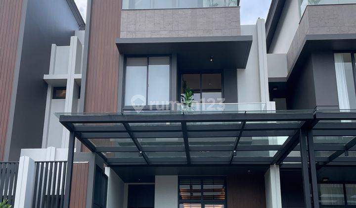 Brand New Rumah Modern Type Premium 3 Lantai Di Cluster Vanica Sumarecon Crown Gading 1