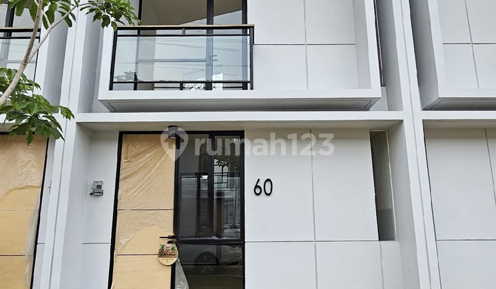 Nice House in CENDANA CLOVER CLUSTER, LIPPO KARAWACI, Tangerang, Lippo Karawaci Freehold Title - Unfurnished