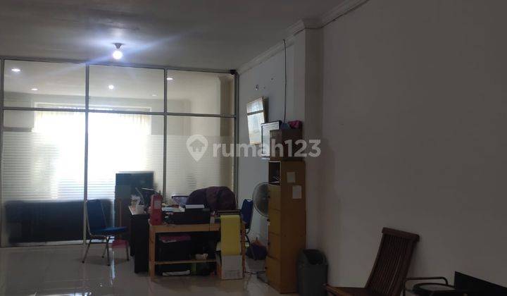 foto lainnya ruko victoria park, 2,5 lantai