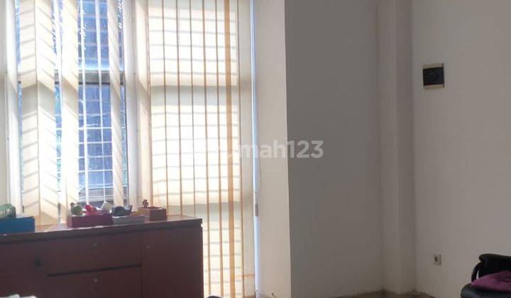 foto lainnya ruko victoria park, 2,5 lantai