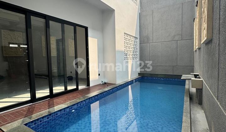 MODERN HOUSE IN BSD AVANI 2 STORIES READY TO LIVE IN WITH SWIMMING POOL MODERN HOUSE IN BSD AVANI 2 STORIES READY TO LIVE IN WITH SWIMMING POOL