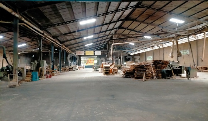 Gudang Ex Pabrik Kayu Diboja Kendal Jawa Tengah 1.8 Ha SHM Unfurnished 1