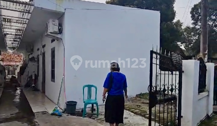 Rawa Buntu Station Rental House 303 M2 SHM 1 Floor 2