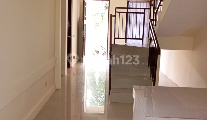 Taman Parahyangan' Lippo Karawaci, Tangerang