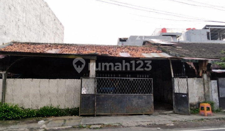 Old House Including Land Price Approaching NJOP Senen Jakpus S9515 Old House Including Land Price Approaching NJOP Senen Jakpus S9515