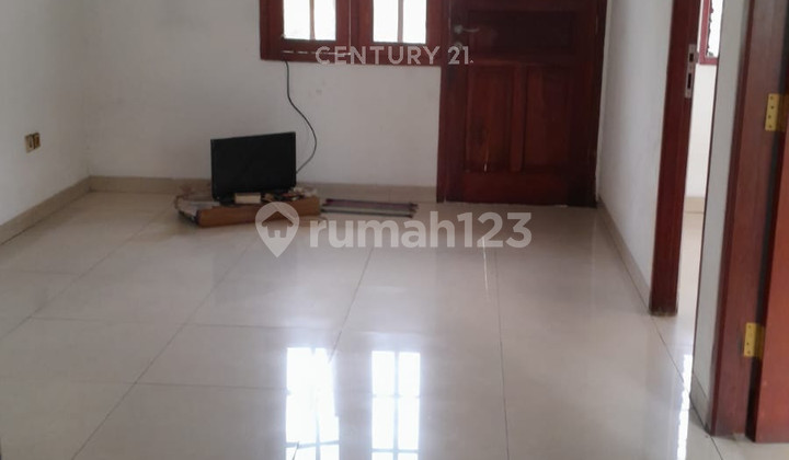 Rumah Tinggal 3 Lantai Dekat Sekolah Di Kelapa Gading S8555