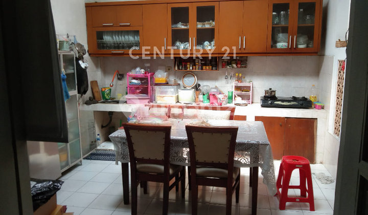 Residential House Suitable for Business Location in Matraman Jakarta R2285 2