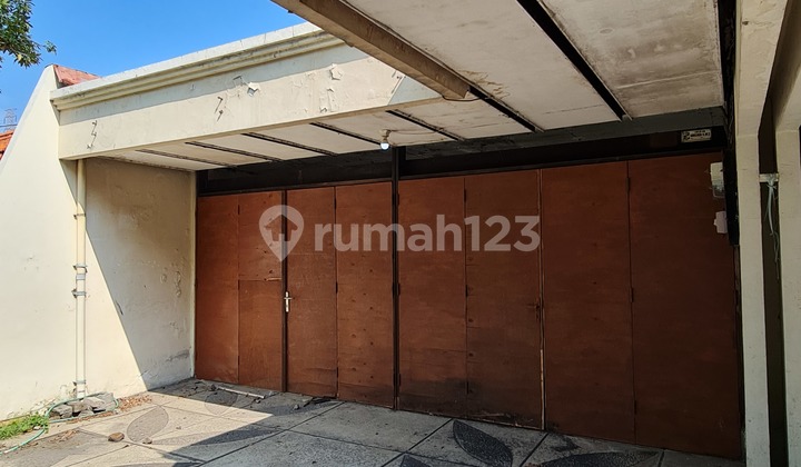 Disewakan Rumah Luas Dharmahusada Bisa.untuk Kerja 2