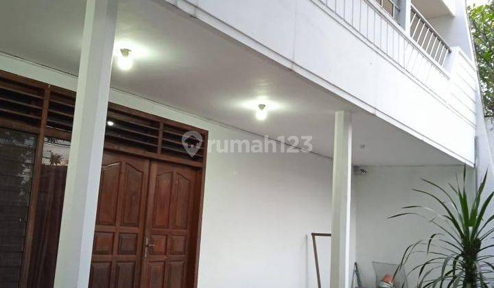 Dijual Rumah 3 Lantai Jl. Raya Dukuh Kupang Barat 2