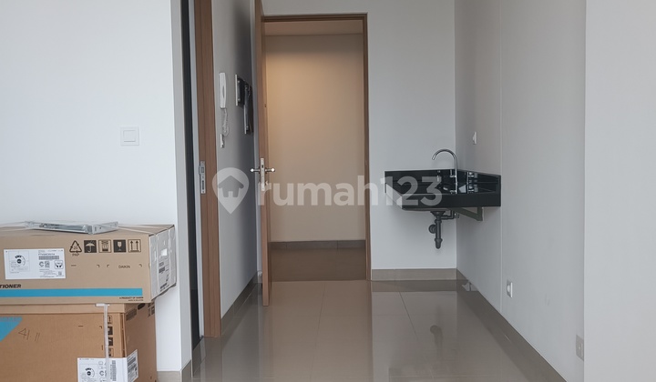 Brand New Sale Newton 2 Studio High Floor View SCBD Unfurnished 2