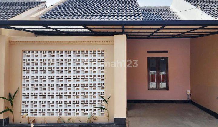 menjual rumah minimalis modern bebas banjir tempat yang strategis 1