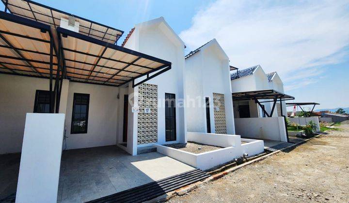 Jual Rumah Minimalis Modern Bebas Banjir Dibandung 1