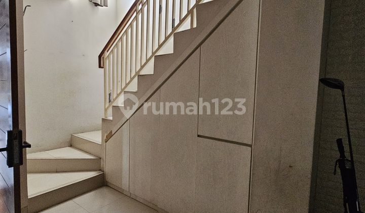 Dijual Rumah 2lantai Dekat Stasiun Sudimara 2