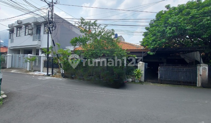 Dijual Rumah Di Tebet Tengan Akses 2 Mobil Lega 