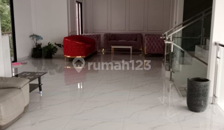 Rumah 3lt Murah Semi Furnish Tnh Luas 418 Cipondoh Tangerang 2