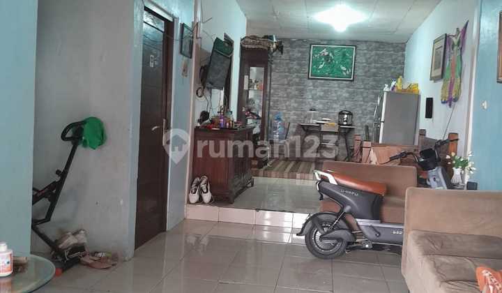 Dijual Murah Rumah Rapi Tanah Luas Villa Dago Pamulang 2