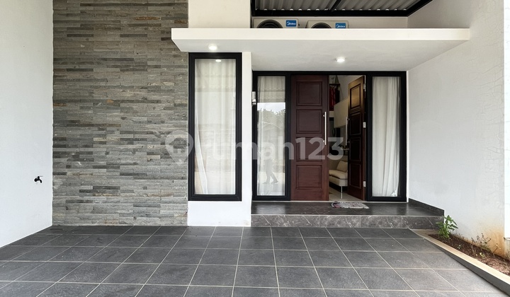 Dijual Rumah 2,5 Lantai Kondisi Baru Siap Huni Serua Tangsel