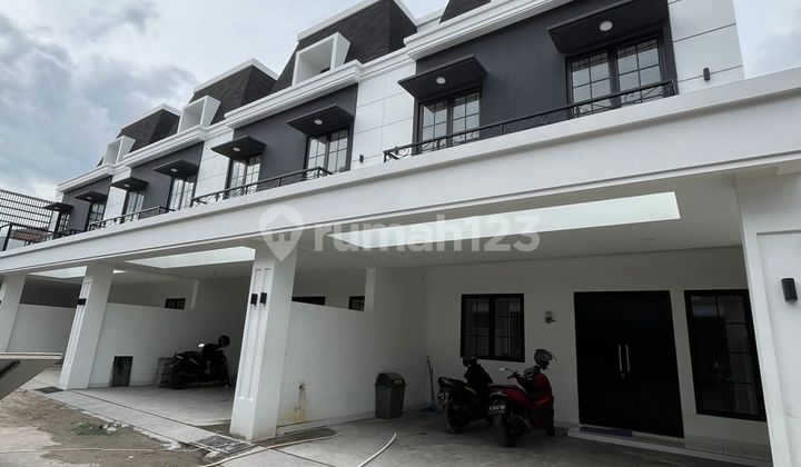 Dijual Townhouse Classic Eropa Pancoran Jakarta Selatan  2