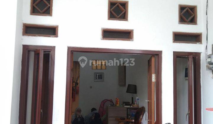 Rumah 2 lantai minimalis bekasi, taman galaxysiap huni  2