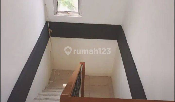 Rumah luas 2 Lantai di Kemang pratama, bekasi 2