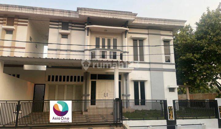 Rumah luas 2 Lantai di Kemang pratama, bekasi 1