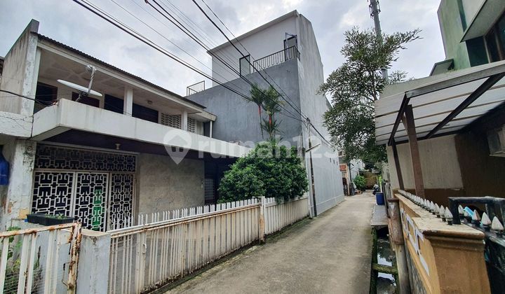 Rumah Masih Layak Huni Jalan 1 Mobil Lebar Dekat Taman Tak Jauh Dari Jalan 3 Mobil Rumah Masih Layak Huni Jalan 1 Mobil Lebar Dekat Taman Tak Jauh Dari Jalan 3 Mobil