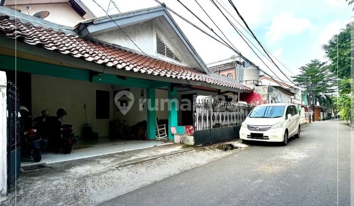 Rumah Masih Siap Huni Di Jalan 2 Mobil Dekat Dengan Area Bisnis Rumah Masih Siap Huni Di Jalan 2 Mobil Dekat Dengan Area Bisnis