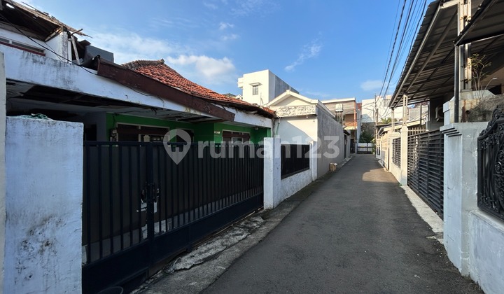 Akses Satu Arah !! Rumah Hanya Hitung Tanah Saja Jalan 1 Mobil Lebar Tidak Jauh Jalan 2 Mobil Dekat Taman