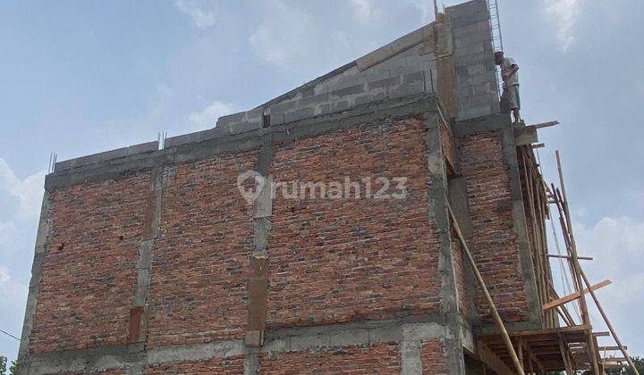 RUMAH 2 LANTAI DI SELATAN JAKARTA HARGA MINIMALIS 2