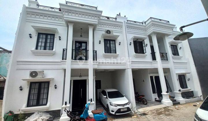 Rumah Mewah Gaya Eropa Akses Mudah Rasa Pondok Indah 1