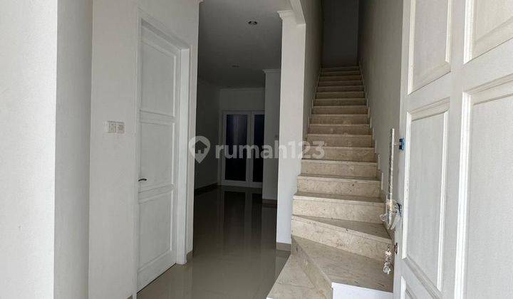 Rumah 2 Lantai Harga Ekonomis Lokasi Strategis 2