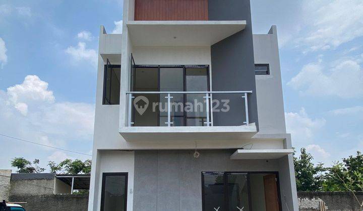 RUMAH 2 LANTAI DI SELATAN JAKARTA HARGA MINIMALIS 1