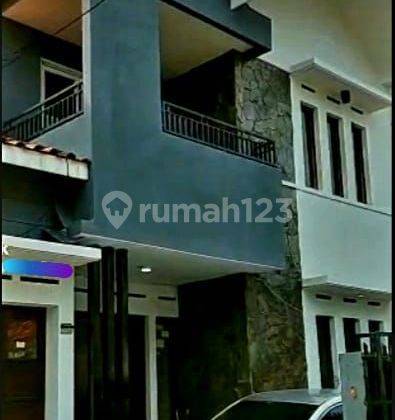 Rumah 2 Lantai Di Tebet Timur Akses 2 Mobil Lokasi Strategis 2