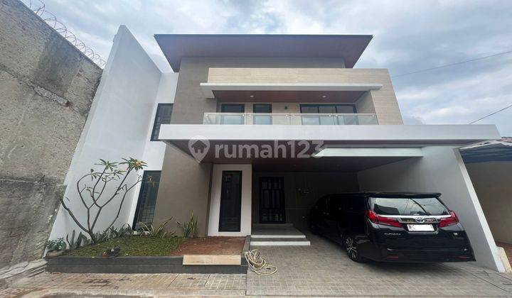 Rumah Siap Huni Dalam Cluster Bangunan 3 Lantai Lokasi Di Pekayon 1