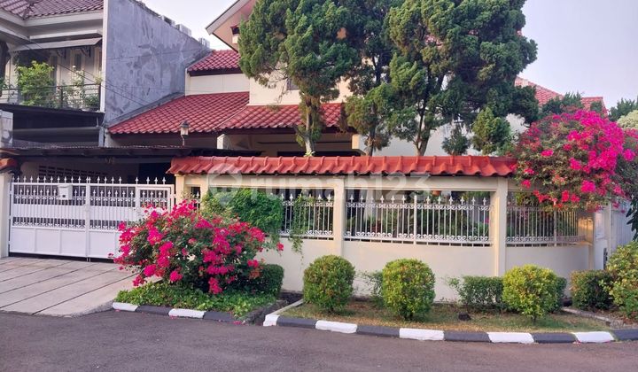 Jual Rumah 2 Lantai Hook di Pondok Indah dekat PIM