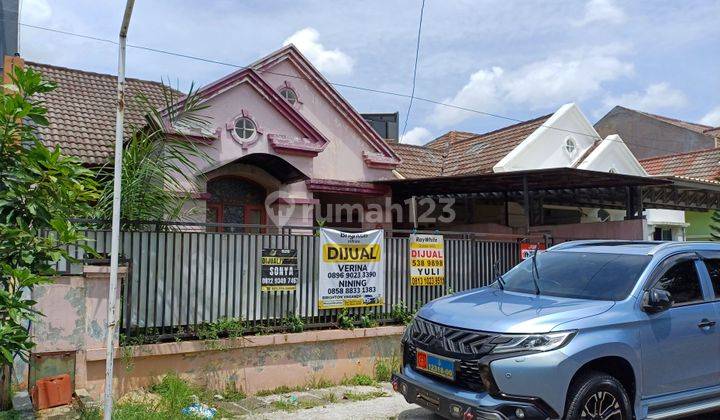 Jual rumah di Kencana loka BSD 1