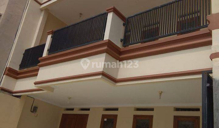 Rumah 2 Lantai Baru Renovasi Di Petukangan Selatan Jakarta Selatan 1