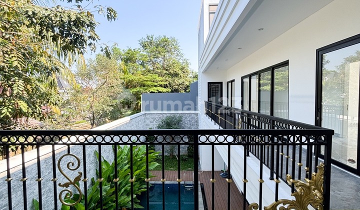 BRAND NEW AMERICAN SYTLE DENGAN SWIMMING POOL DI BINTARO, TANGERANG SELATAN 2