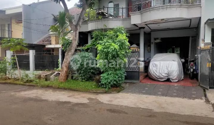 For Sale: House in Graha Raya Bintaro