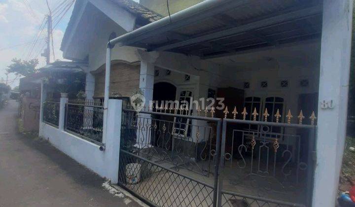 Jual Cepat Rumah.2 Lt Bangunan Kokoh Dan Nyaman 1