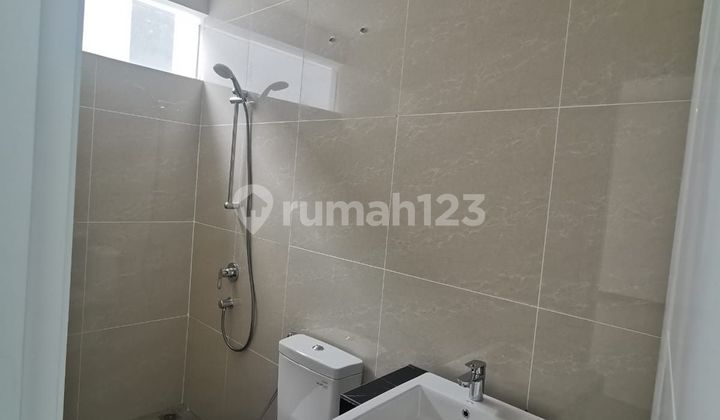 Dijual cepat rumah Riviera Metland Puri