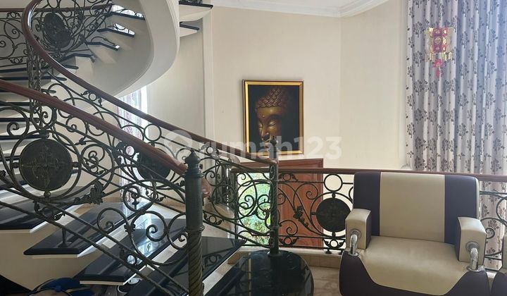 Dijual cepat rumah hook di Pantai Indah Kapuk