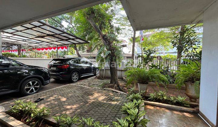 Rumah 2 Lantai Bagus Furnished SHM di Hj Enting, Jakarta Selatan