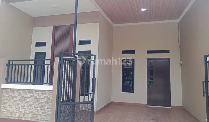 Di Jual Rumah Minimalis 2 Lantai Siap Huni Bebas Banjir  1