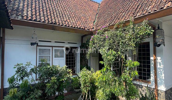 Dijual Rumah Bandung Tempo Dulu di Mainroad Riau Bandung Sangat Cocok Untuk Rumah tinggal Ruang Usaha Resto & Cafe 1