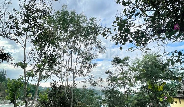 Land Plot with View of Bandung City, Mountain at Dago Pakar Resort.